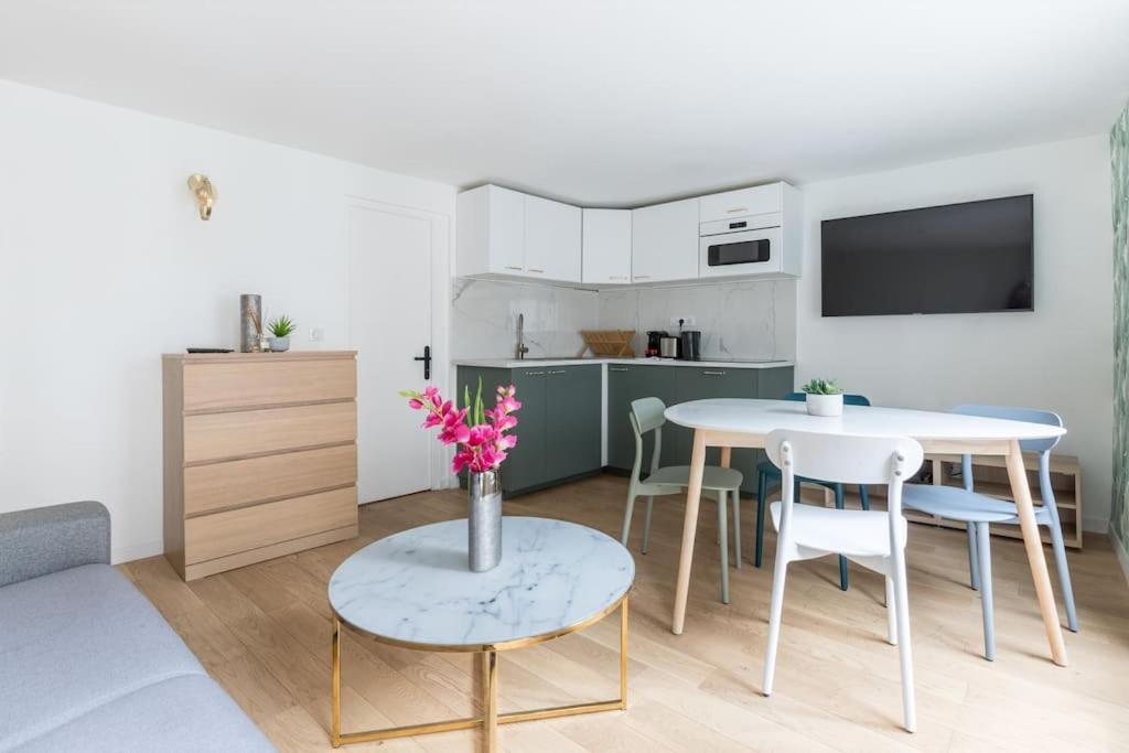 Grands Boulevards 42 Appartement Cosy 1 Br-4P Париж Экстерьер фото